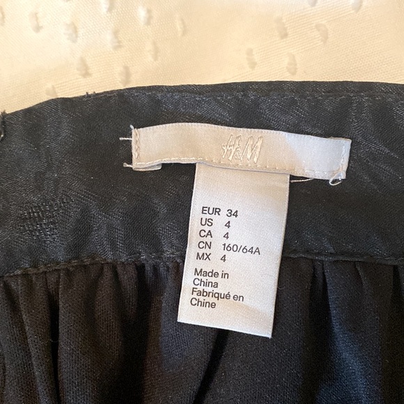 H&M Floral Skirt - Picture 4 of 4